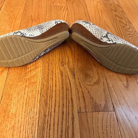 Cole Haan Grand OS Snakeskin Wedges - Size 6.5 - Picture 4 of 5